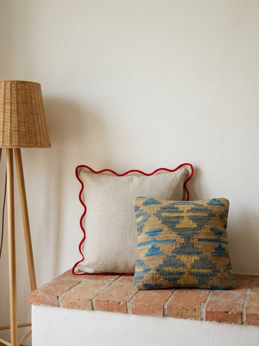 Kelim Kissen — Handmade, 40x40 cm, Multicolor, 100% Virgin Wool | Back view
