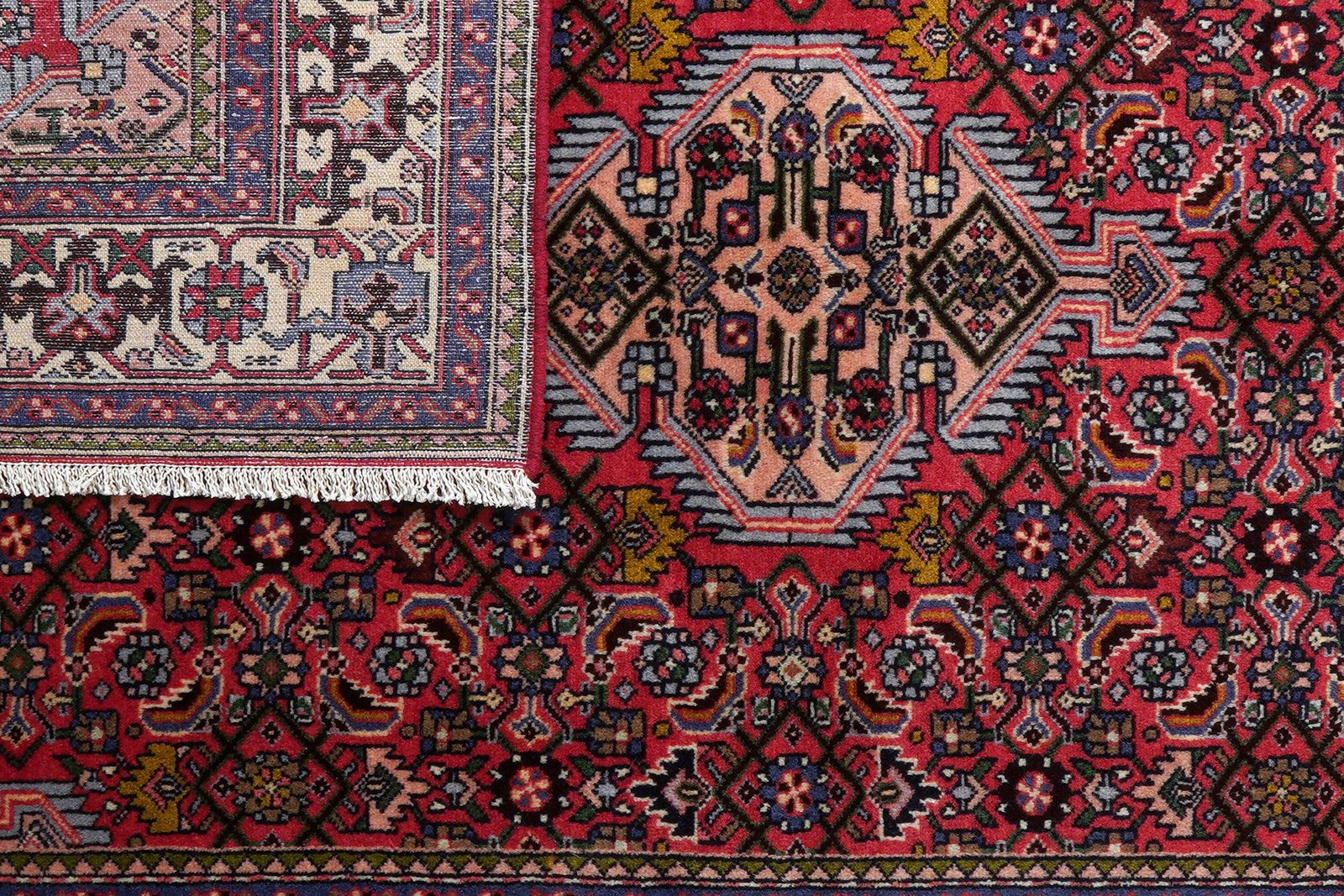 Assadabad — Hand-knotted, 126x187 cm, Red, 100% Virgin Wool | View 7