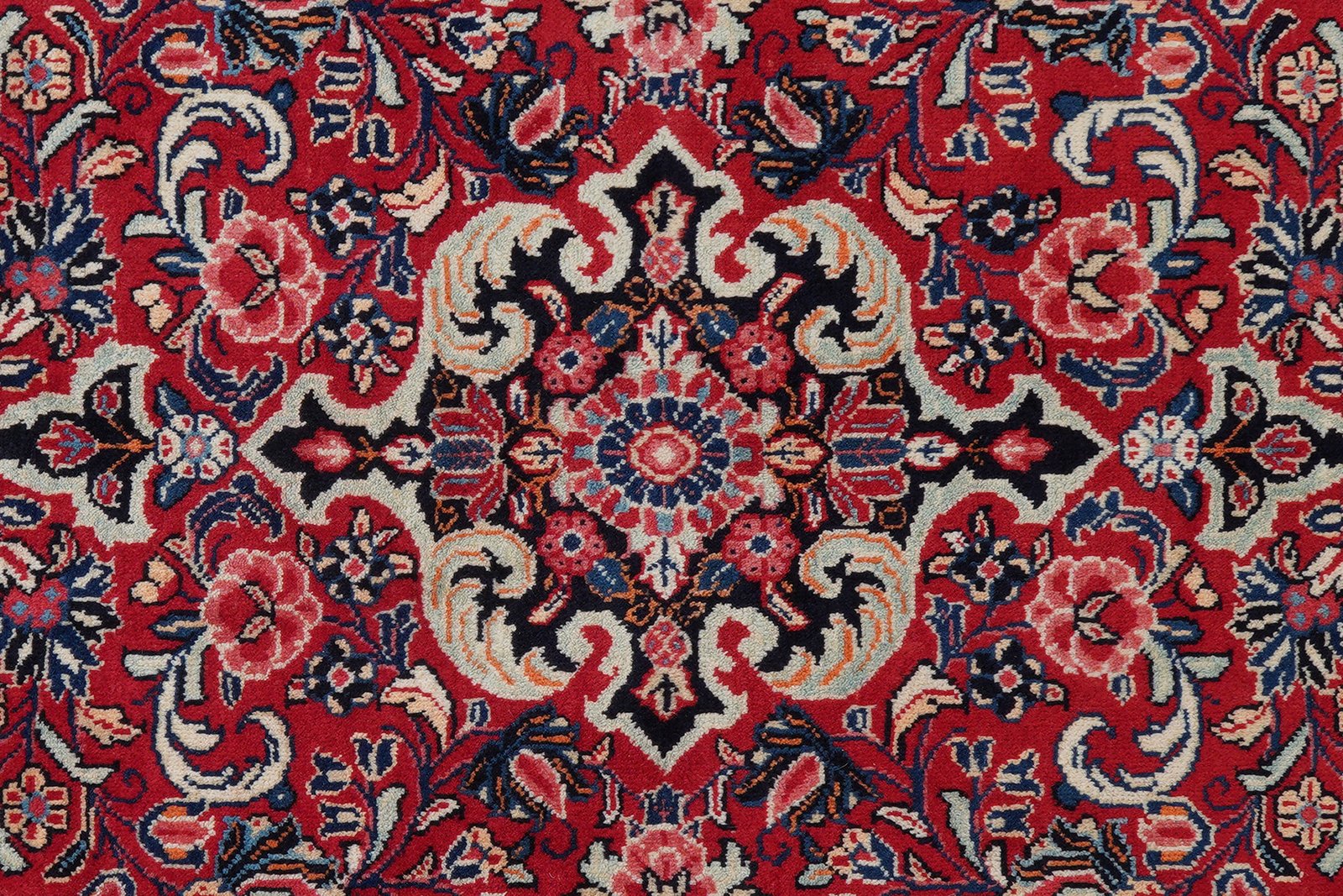 Mahal — Hand-knotted, 129x207 cm, Red, 100% Virgin Wool | View 6