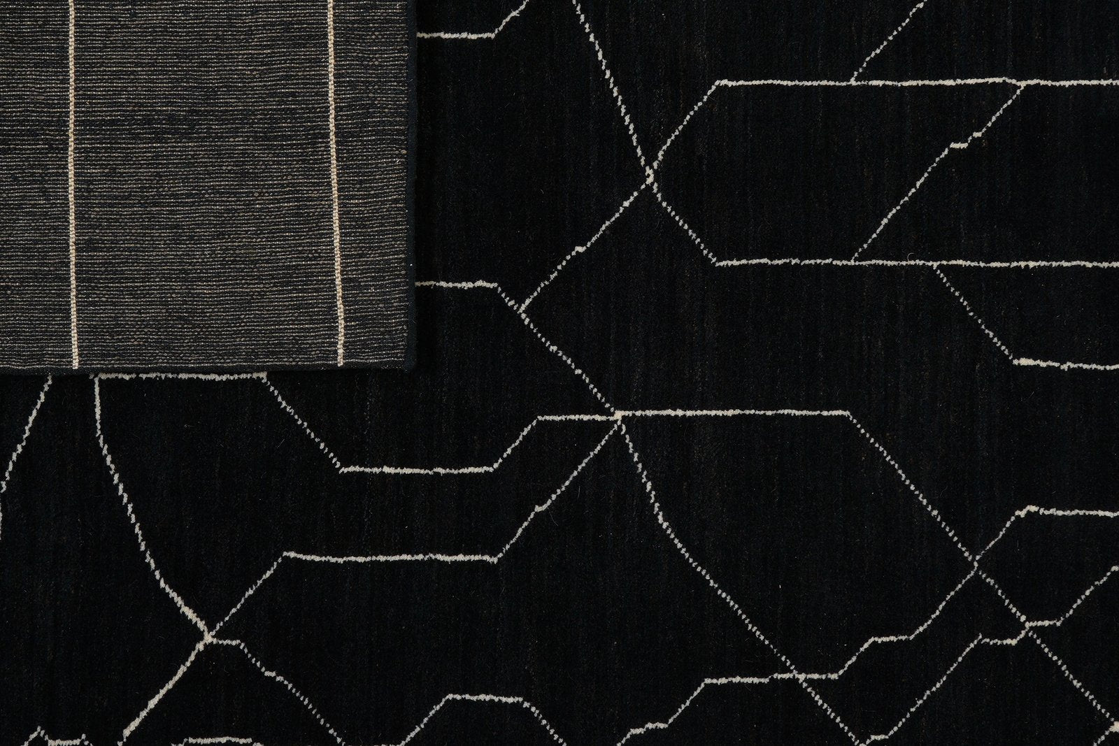 Gabbeh — Hand-knotted, 207x280 cm, Black, 100% Virgin Wool | View 7