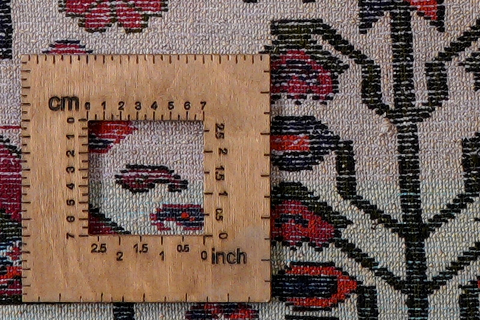 Saveh — Hand-knotted, 144x216 cm, Red, 100% Virgin Wool | View 8