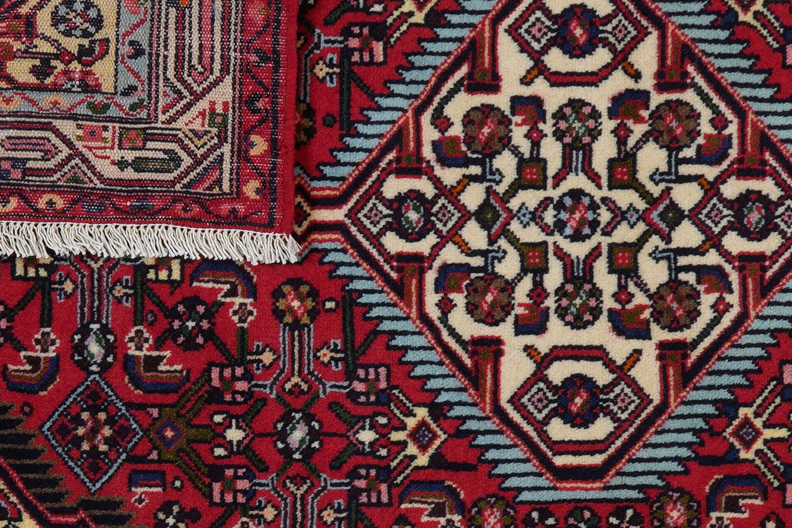 Assadabad — Hand-knotted, 81x136 cm, Red, 100% Virgin Wool | View 7