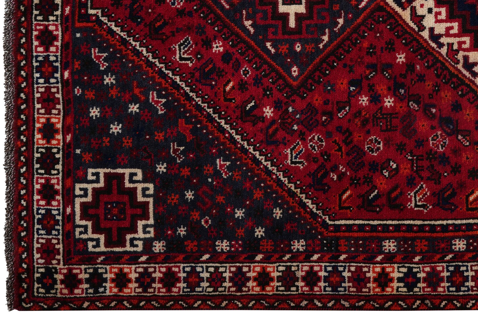 Shiraz — Hand-knotted, 160x245 cm, Red, 100% Virgin Wool | View 3
