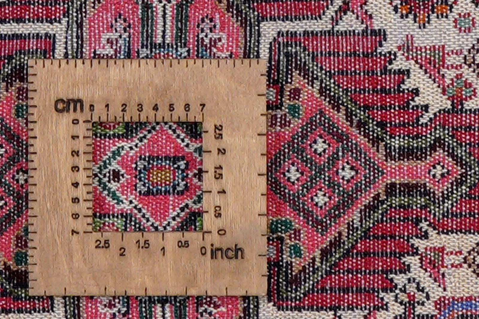 Assadabad — Hand-knotted, 78x126 cm, Beige, 100% Virgin Wool | View 8
