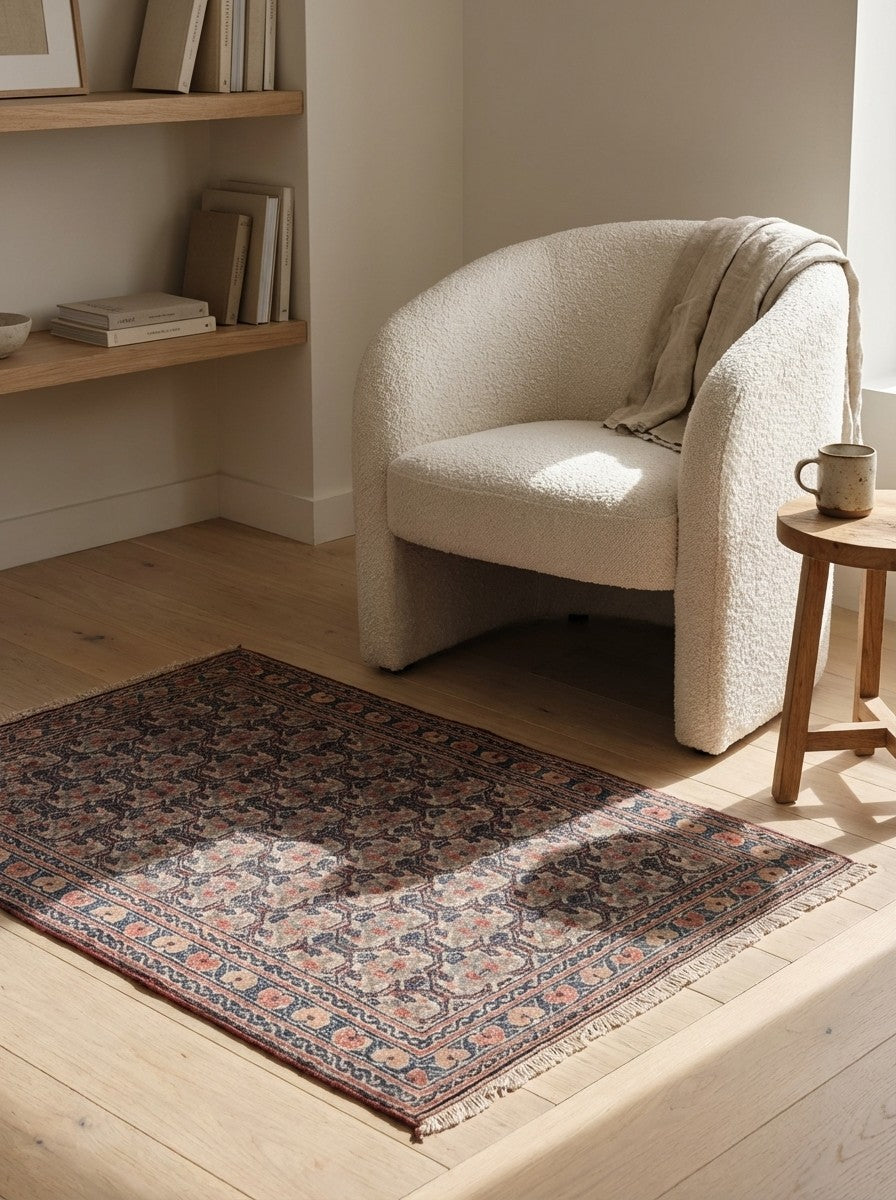 Tabriz Antique — Hand-knotted, 62x86 cm, Beige, 100% Virgin Wool | Detail view
