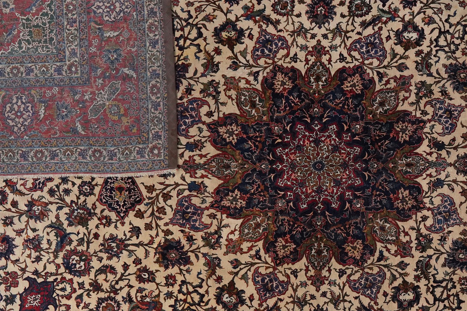 Isfahan — Hand-knotted, 320x465 cm, 100% Virgin Wool | View 5