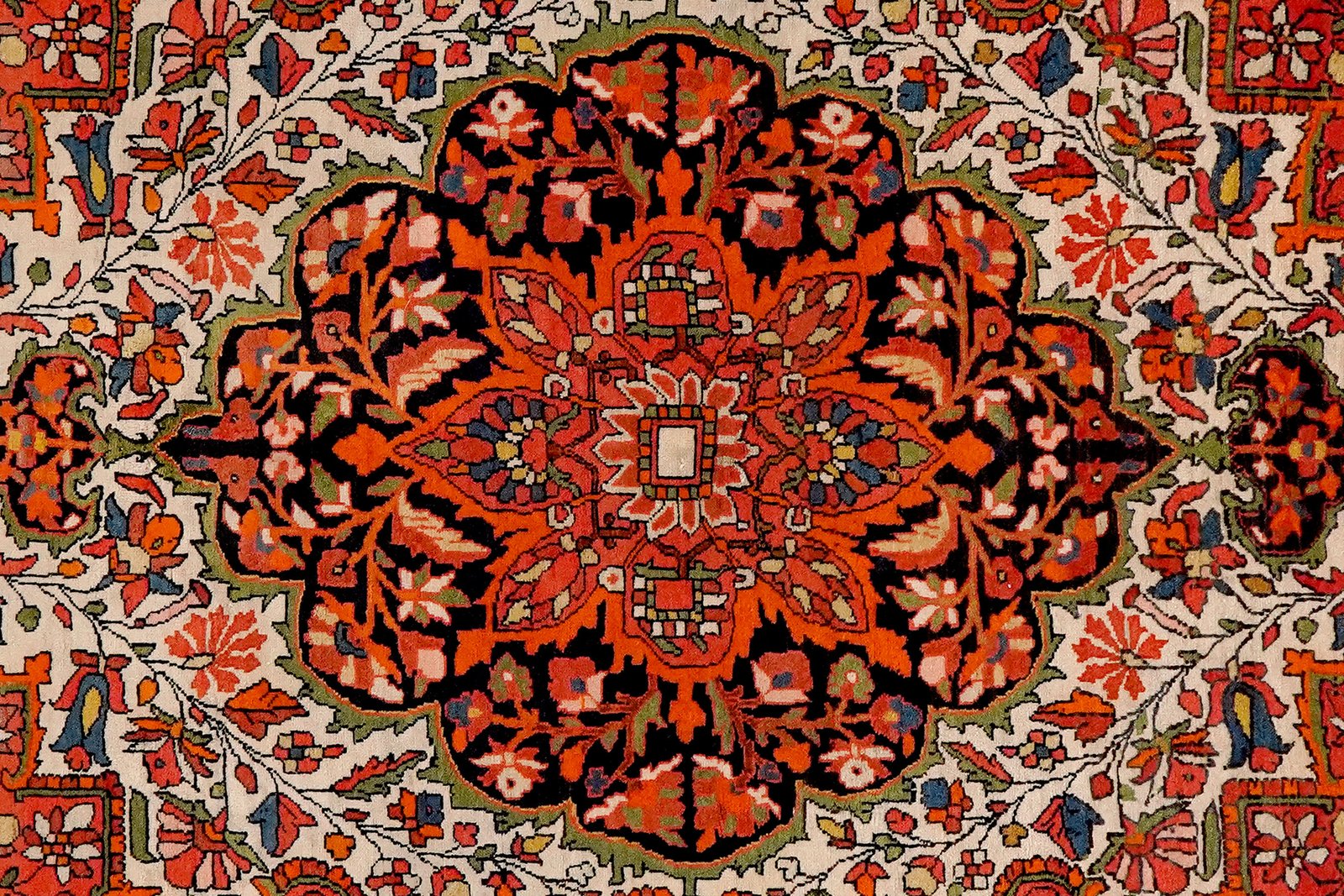 Farahan — Hand-knotted, 104x152 cm, Beige, 100% Virgin Wool | View 4