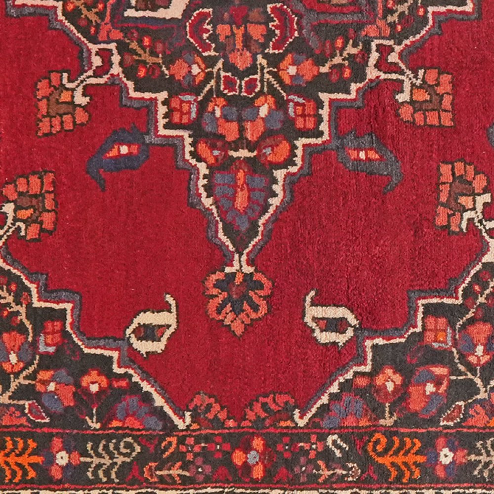 Ferdos — Hand-knotted, 114x143 cm, Red, 100% Virgin Wool | View 4