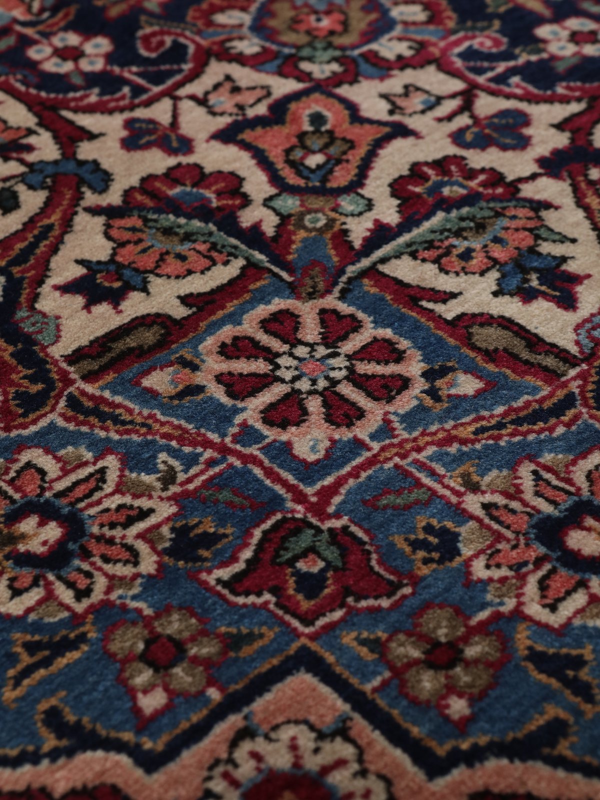 Kashan — Hand-knotted, 324x550 cm, 100% Virgin Wool | View 12