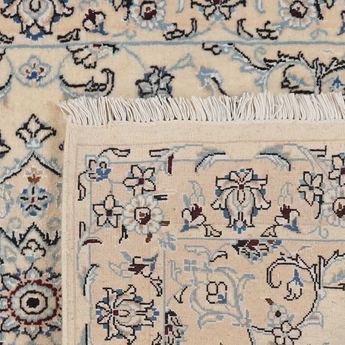 Nain 9La — Hand-knotted, 77x125 cm, Beige, 100% Virgin Wool | View 6