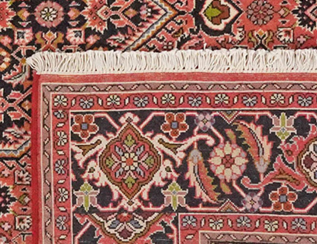 Bidjar Zandjan — Hand-knotted, 201x198 cm, Red, 100% Virgin Wool | View 6