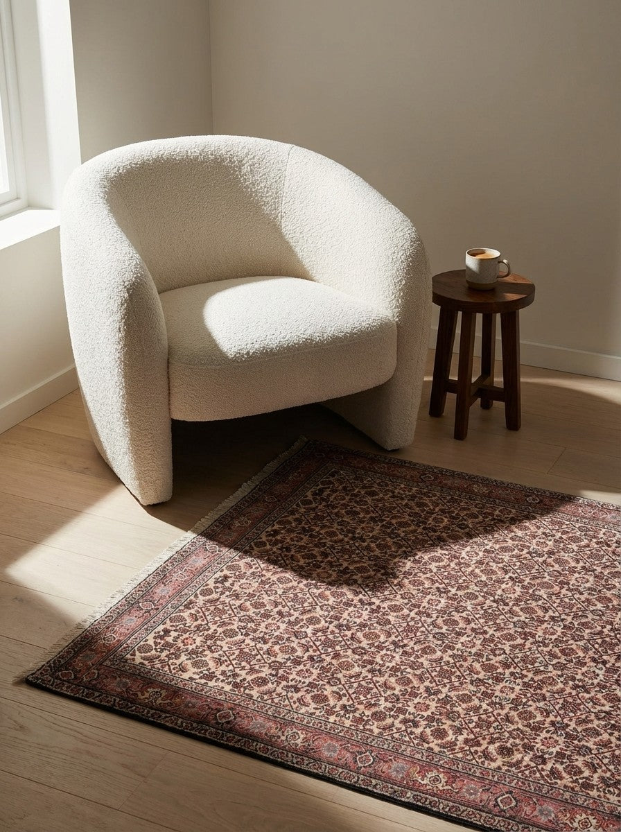 Bidjar — Hand-knotted, 112x175 cm, Beige, 100% Virgin Wool | Detail view